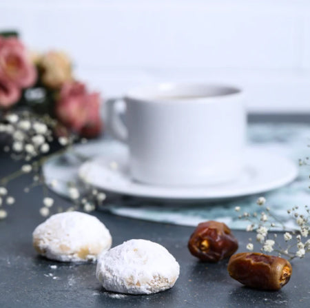 Alaz Kahk with Agwa 1kg Dates