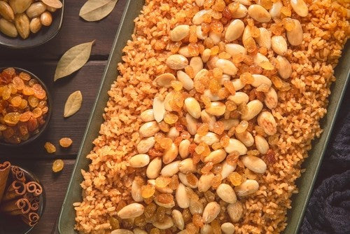 Alaz Egyptian Roz Khalta (Egyptian Fragrant Rice with Nuts and Raisins) Serves 4 - Cooked