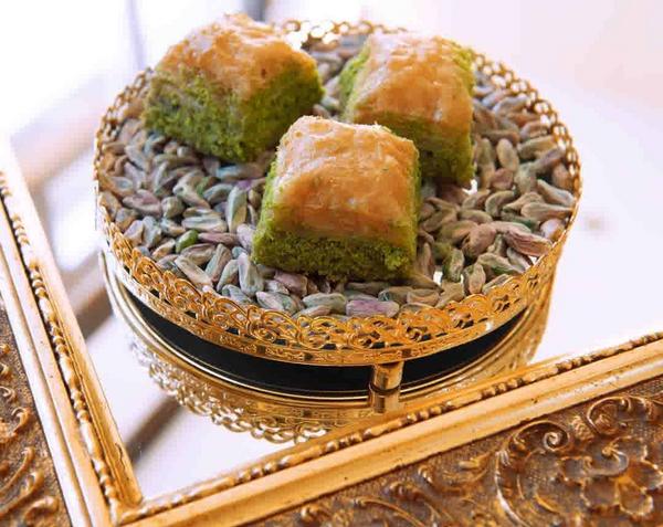 Antepliler Pistachio Baklava - Deluxe - Light Sugar 500g